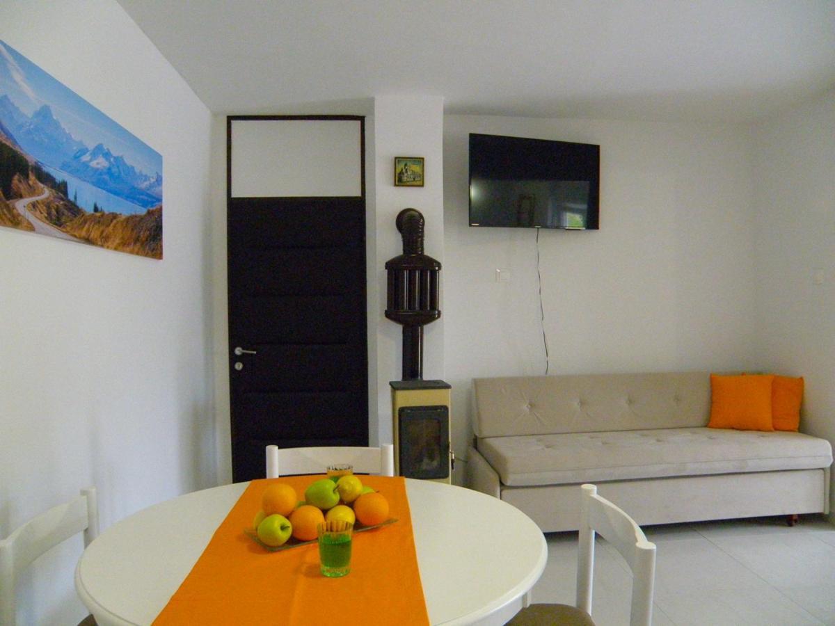 Lada Apartmani Novalja Extérieur photo