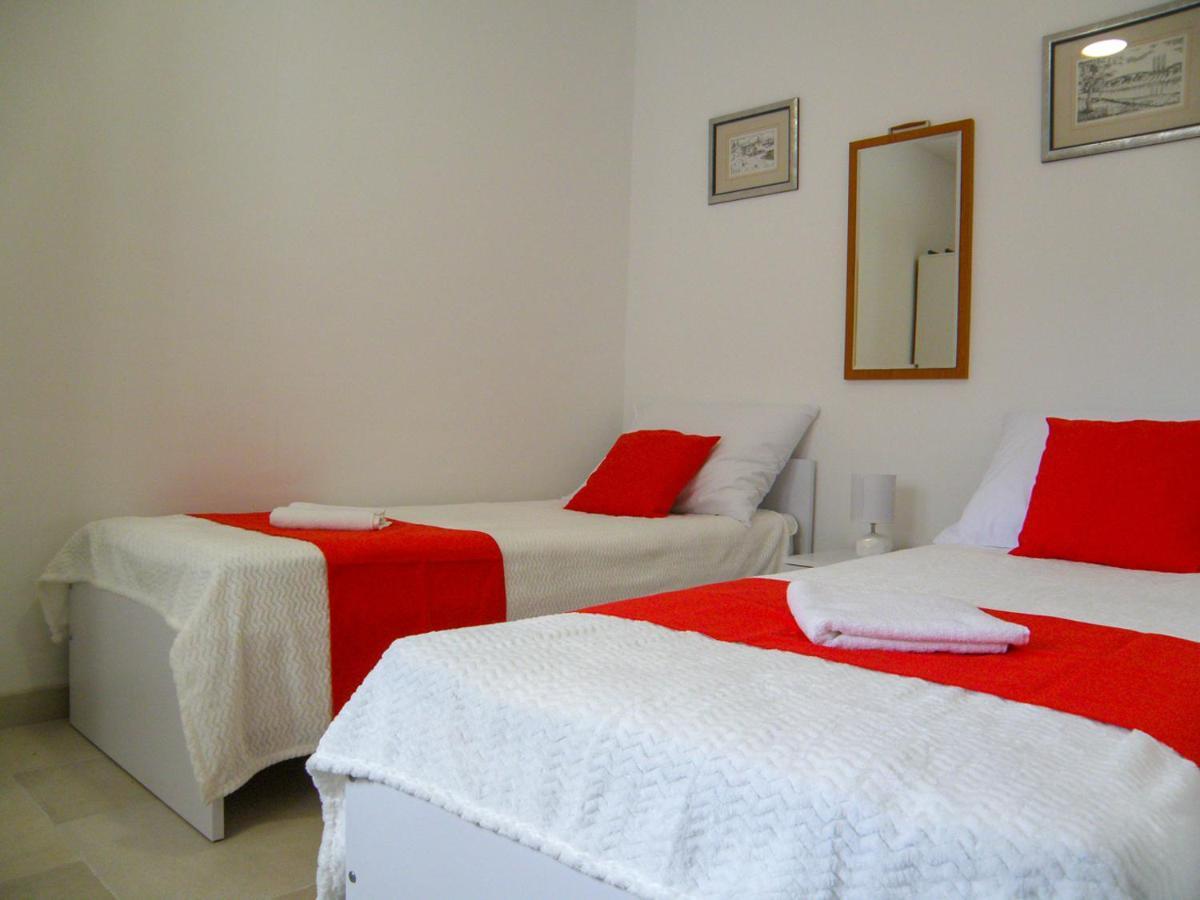 Lada Apartmani Novalja Extérieur photo