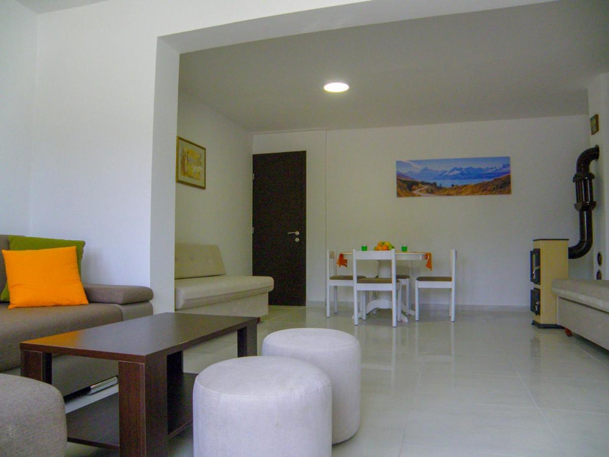 Lada Apartmani Novalja Extérieur photo
