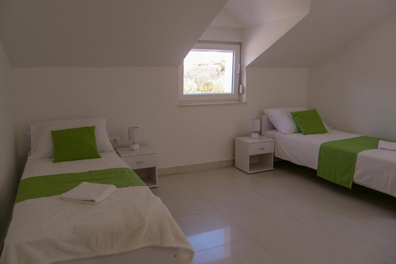 Lada Apartmani Novalja Extérieur photo