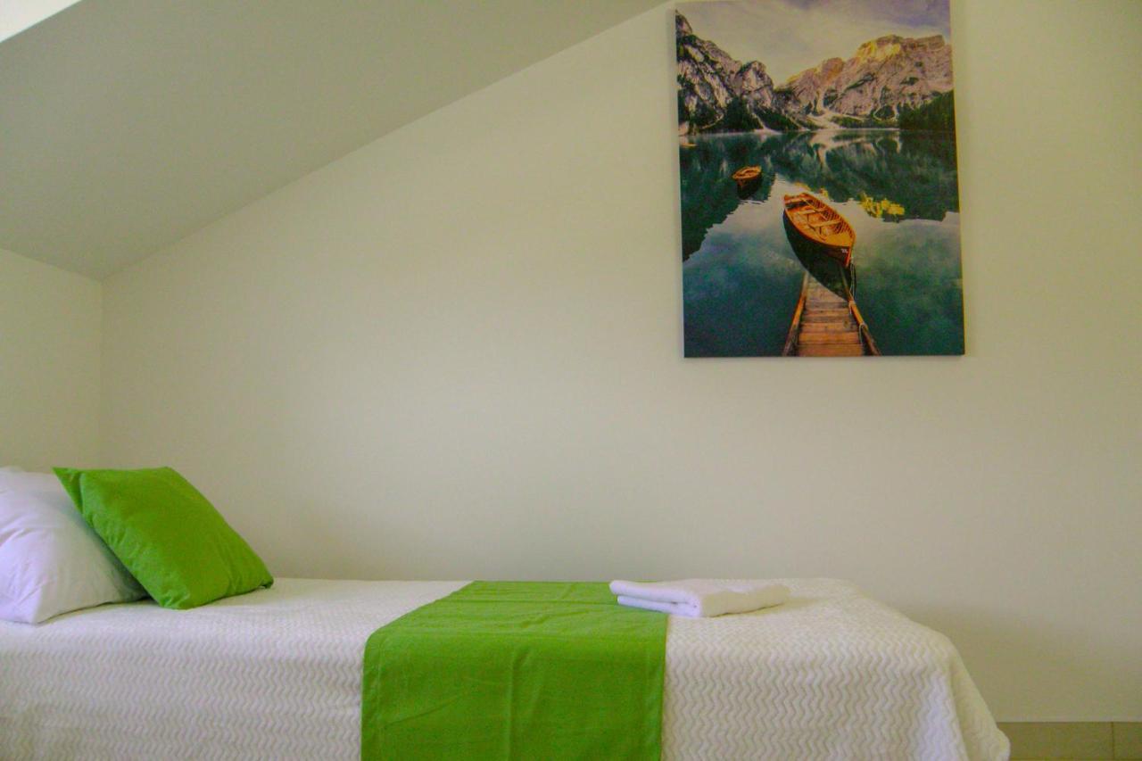 Lada Apartmani Novalja Extérieur photo