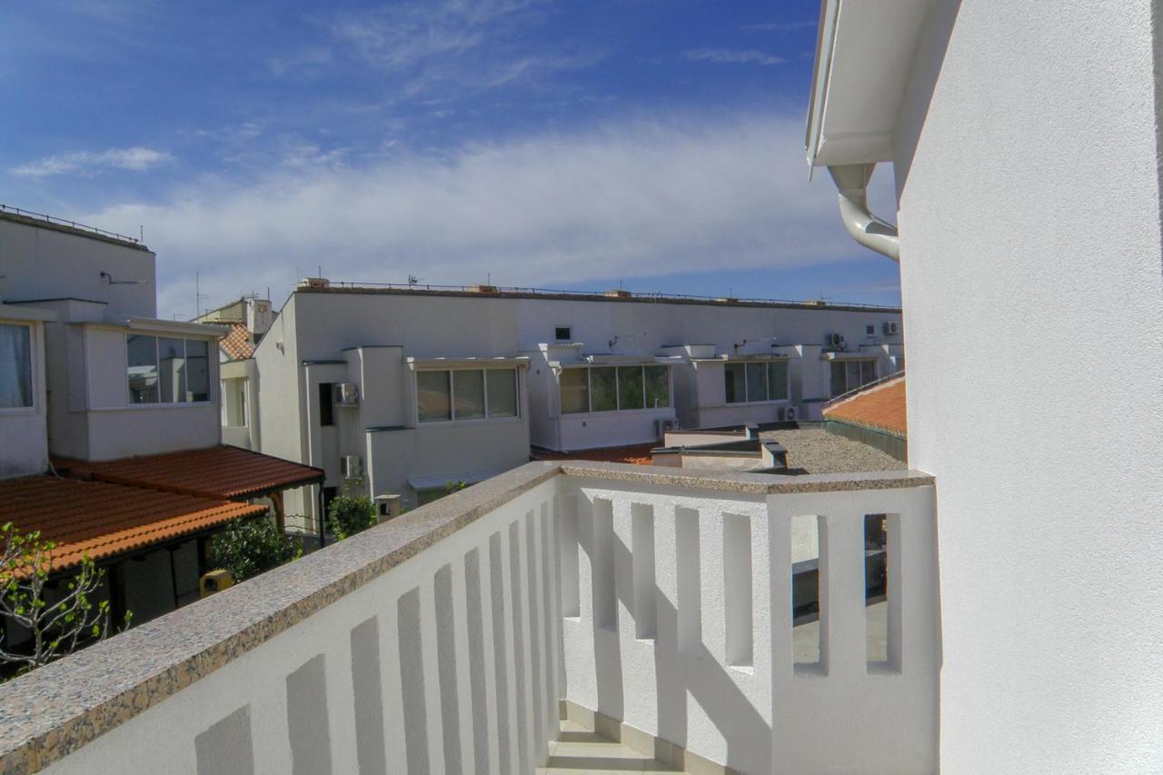Lada Apartmani Novalja Extérieur photo