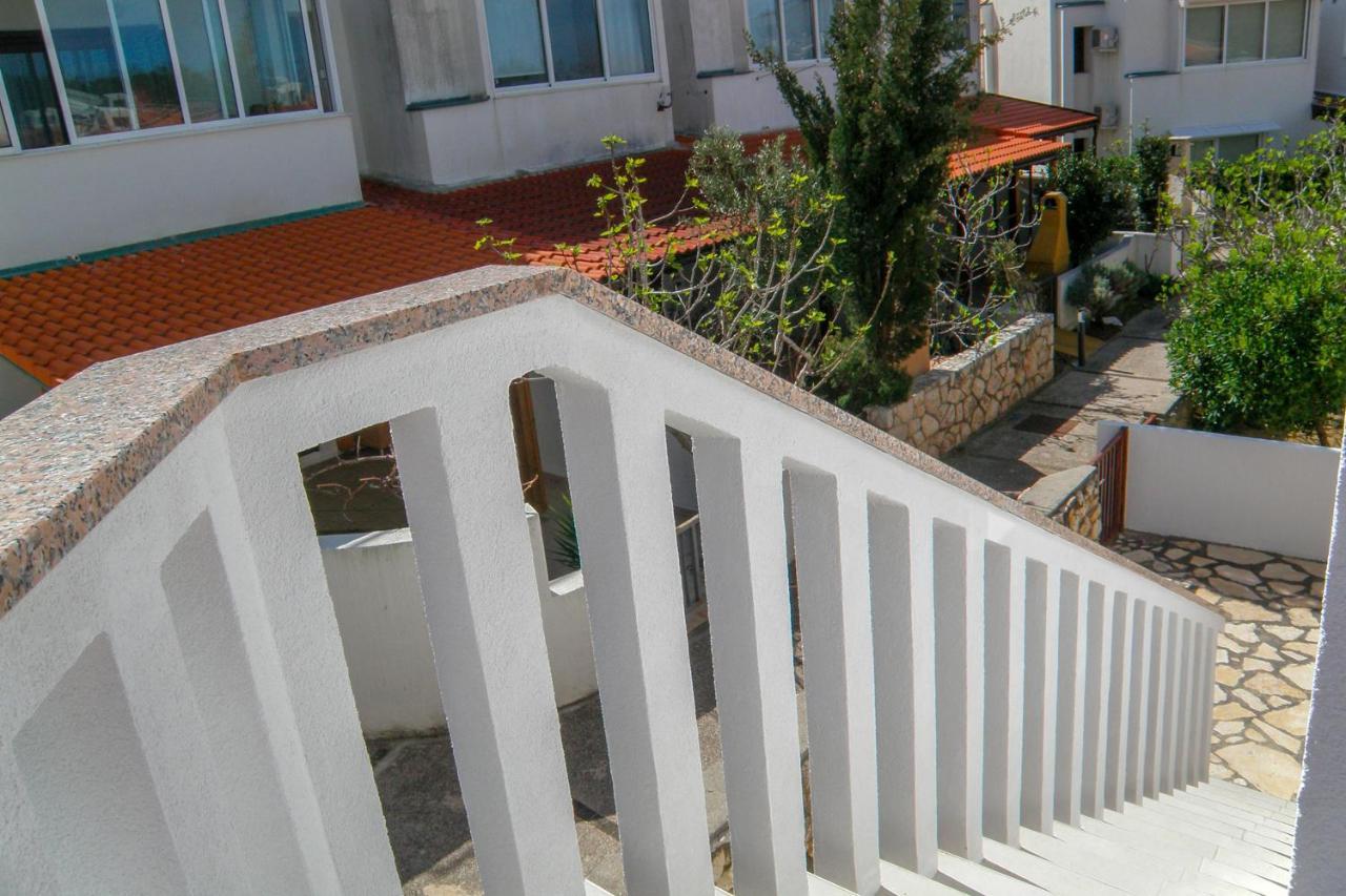 Lada Apartmani Novalja Extérieur photo