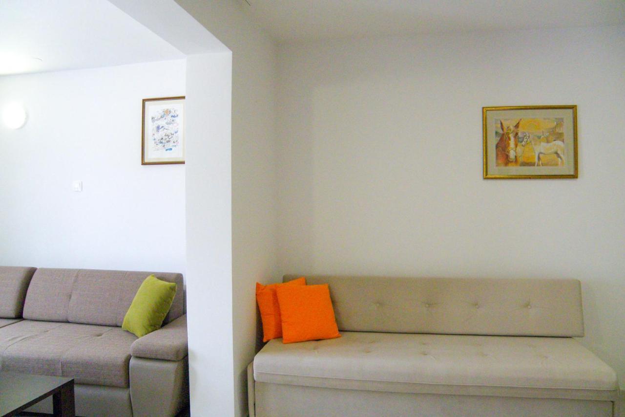Lada Apartmani Novalja Extérieur photo